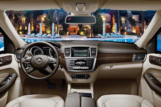 Private Transfer from Vancouver City to Vancouver (YVR) Airport