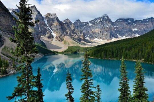 7-Day Premium Small-Group Banff, Columbia, Moraine and Yoho Tour