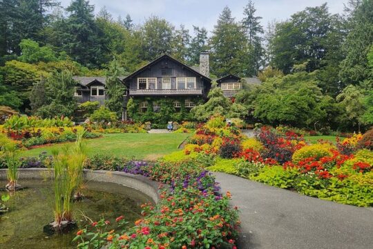 Stanley Park Highlights 3 Hour Walking Tour | Gratuity-Based