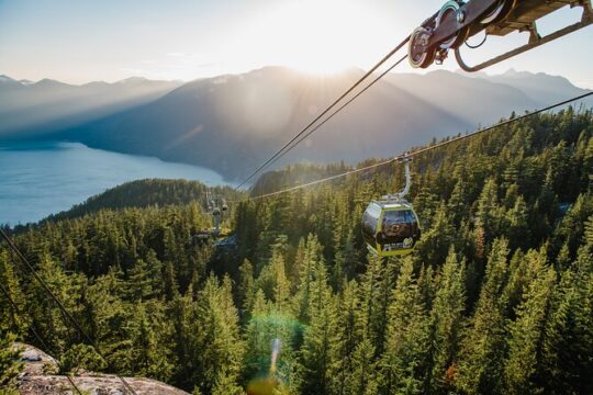 Whistler and Sea to Sky Gondola Day Tour from Vancouver